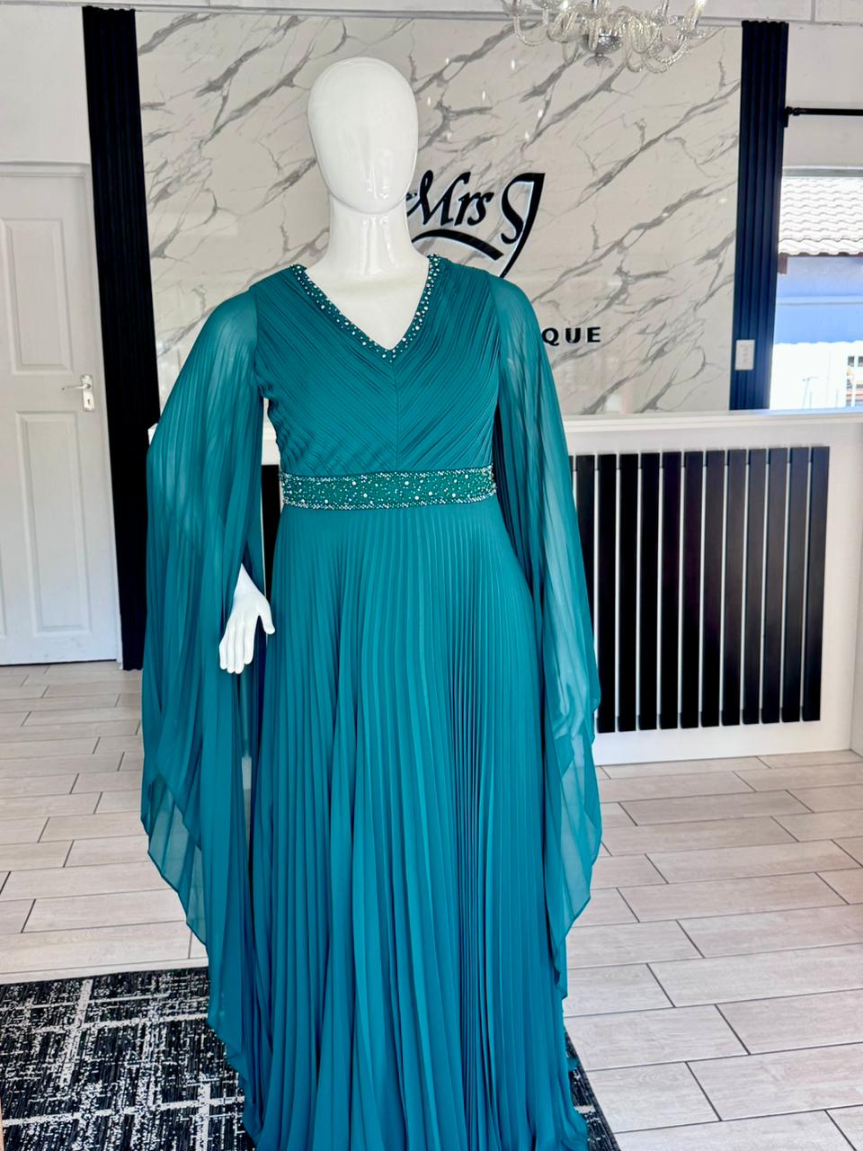 Queen  Elegance Green and black